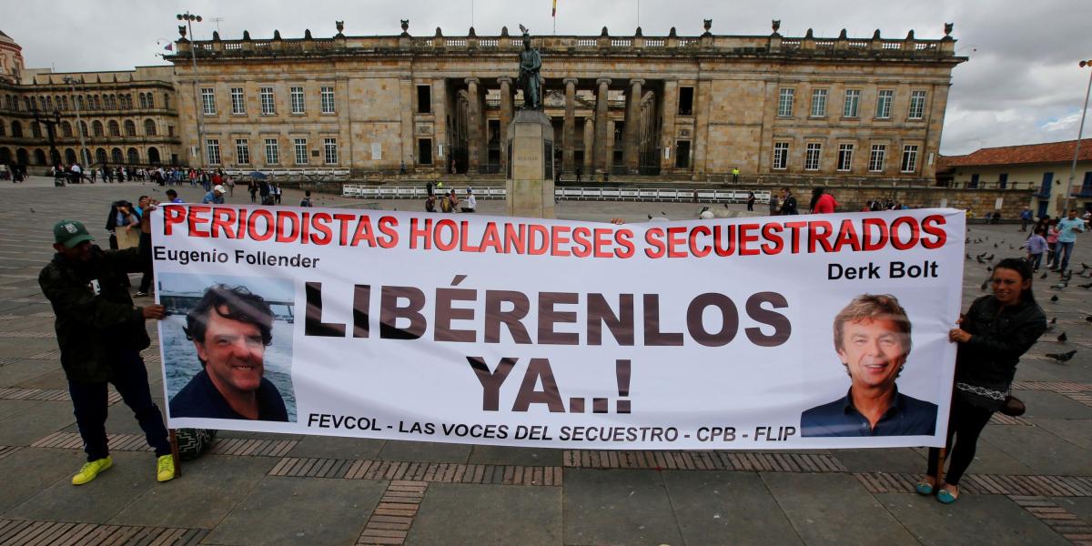 En la plaza de Bolívar de Bogotá pidieron ayer la liberación de los periodistas holandeses secuestrados por el Eln.