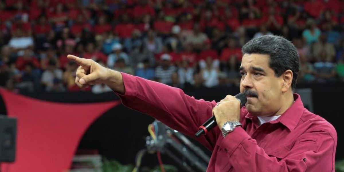 “Lo que no se pudo con los votos lo haríamos con las armas”, dijo el presidente Nicolás Maduro durante un discurso en Caracas.