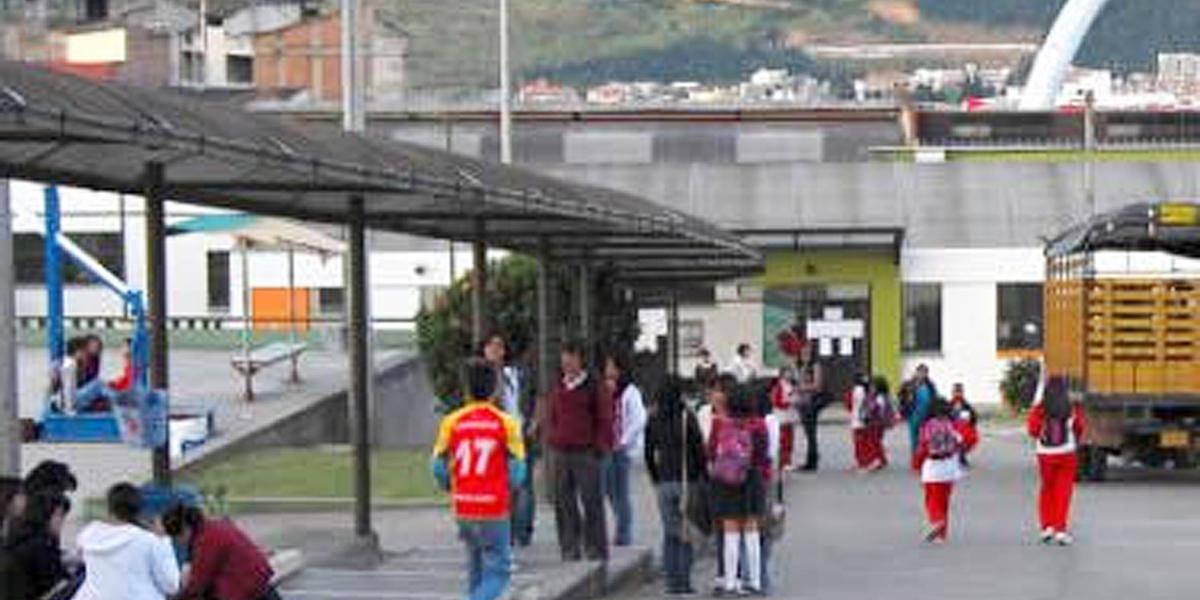 El Liceo Integrado de Bachillerato Universidad de Nariño, de Pasto, ocupó el primer puesto entre los mejores colegios oficiales en el año 2017 en Colombia.