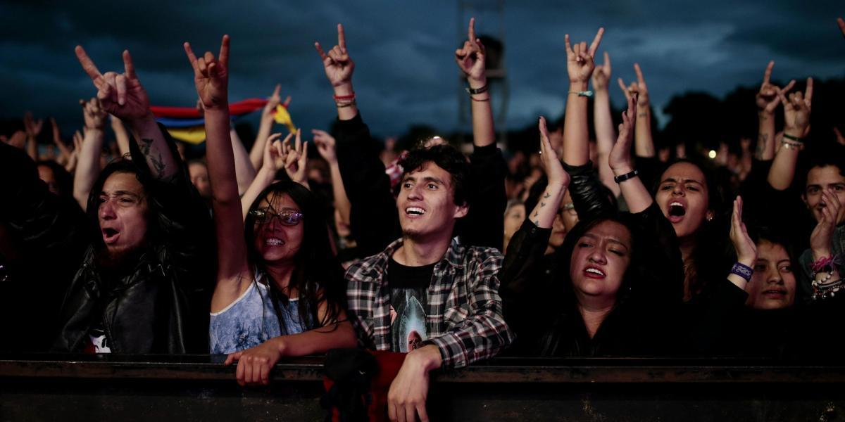 Público asiste hoy, sábado 1 Julio de 2017, al primer día del Festival de Rock al Parque, en el parque Simón Bolívar de Bogotá (Colombia).