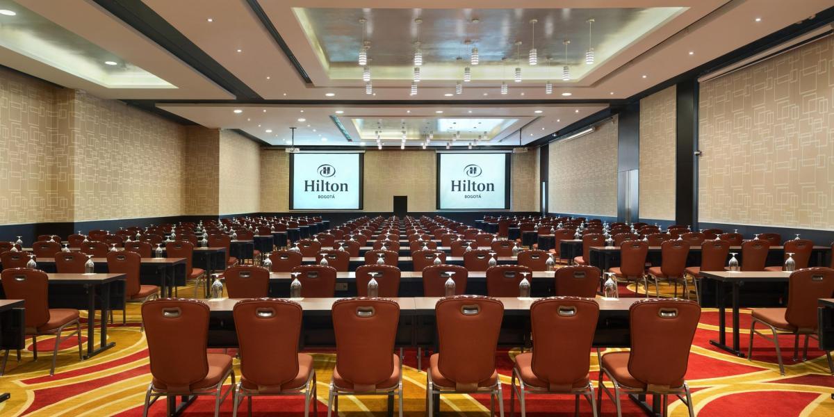 El salón Platinum Ballroom del Hotel Hilton Bogotá tiene capacidad para 500 personas.