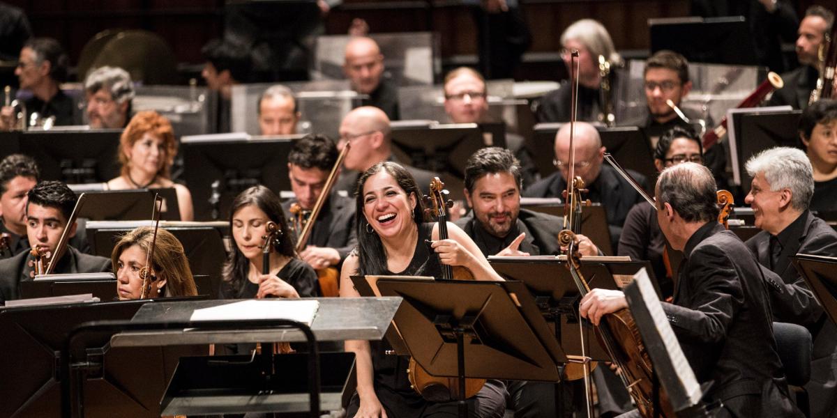 La Orquesta ha llevado la música clásica y el folclor colombiano a teatros, parques, hospitales, entre otros espacios de Bogotá.