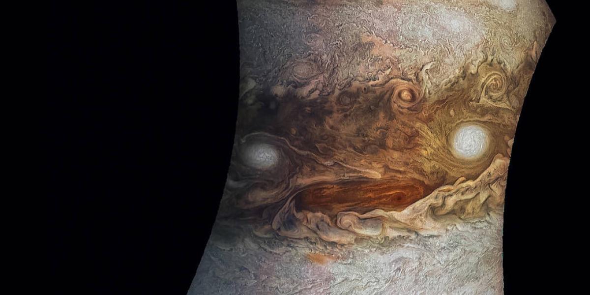 Júpiter es el quinto planeta del Sistema Solar. La Gran Mancha Roja que puede apreciarse en muchas de las fotografías que conocemos, es realmente una tormenta.