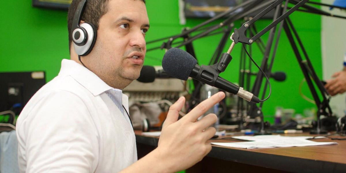 Miguel Andrés Rodríguez, hijo del narcotraficante Miguel Rodríguez Orejuela, creó una emisora web llamada Positiva Noticias.
