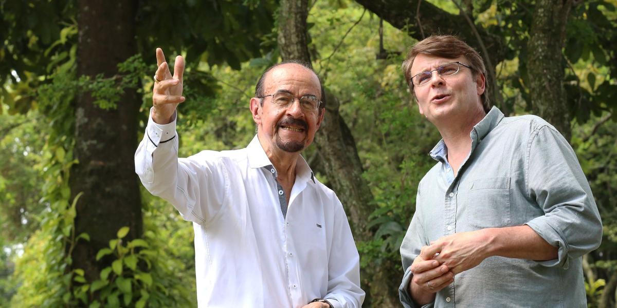Gustavo Nieto Roa y Juan Carlos Gamboa, quien acaba de filmar junto a Penélope Cruz y Javier Bardem.