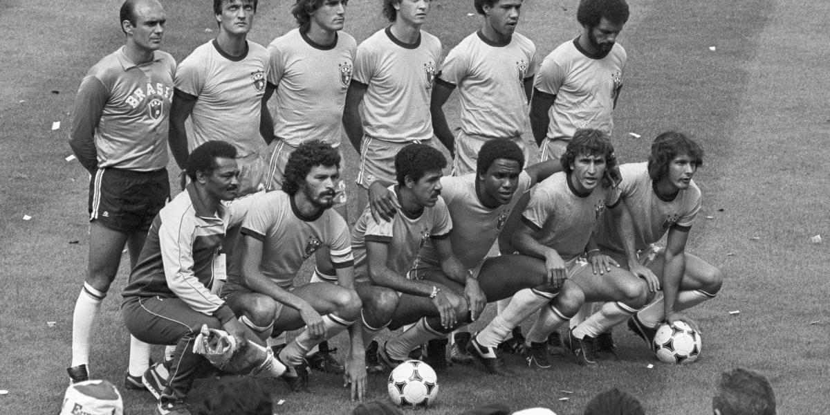 Waldir Peres (primero de la fila de arriba) fue el portero titular de Brasil en el Mundial de España, en 1982,