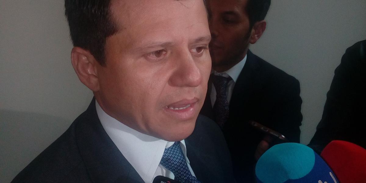 El congresista Bernardo el 'Ñoño' Elías no quiso referirse a detalles del proceso, pero anunció que aclarará todo.