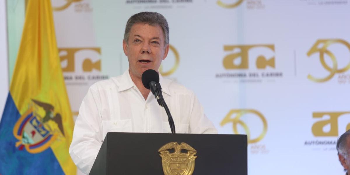 El presidente Santos se refirió a Venezuela durante la celebración de los 50 años de la Universidad Autónoma del Caribe en Barranquilla.
