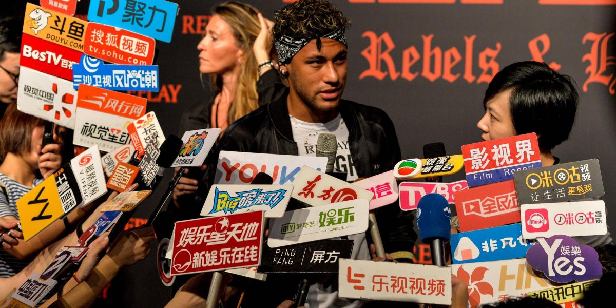 Neymar estuvo en China por compromisos publicitarios.