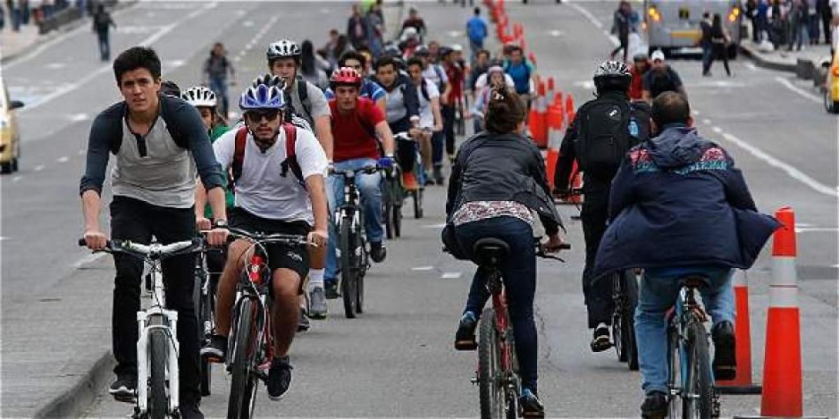 Durante siete horas ciclistas y ciudadanos gozarán de vías habilitadas para el esparcimiento.