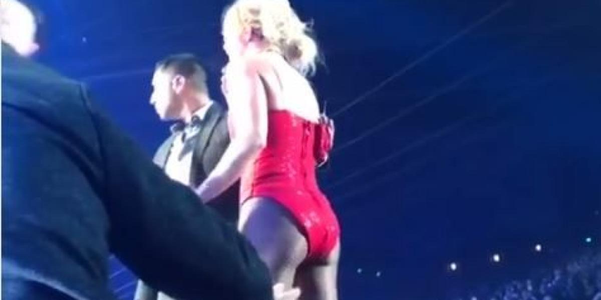 Britney Spears abandona show en Las Vegas por  fanático en la tarima