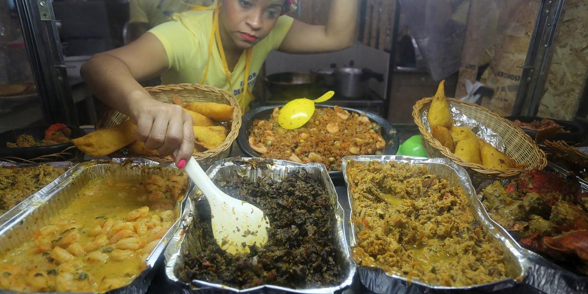 Platos como el arroz endiablado, la piangua, el calamar y el camarón son tradicionales en la cocina afro.