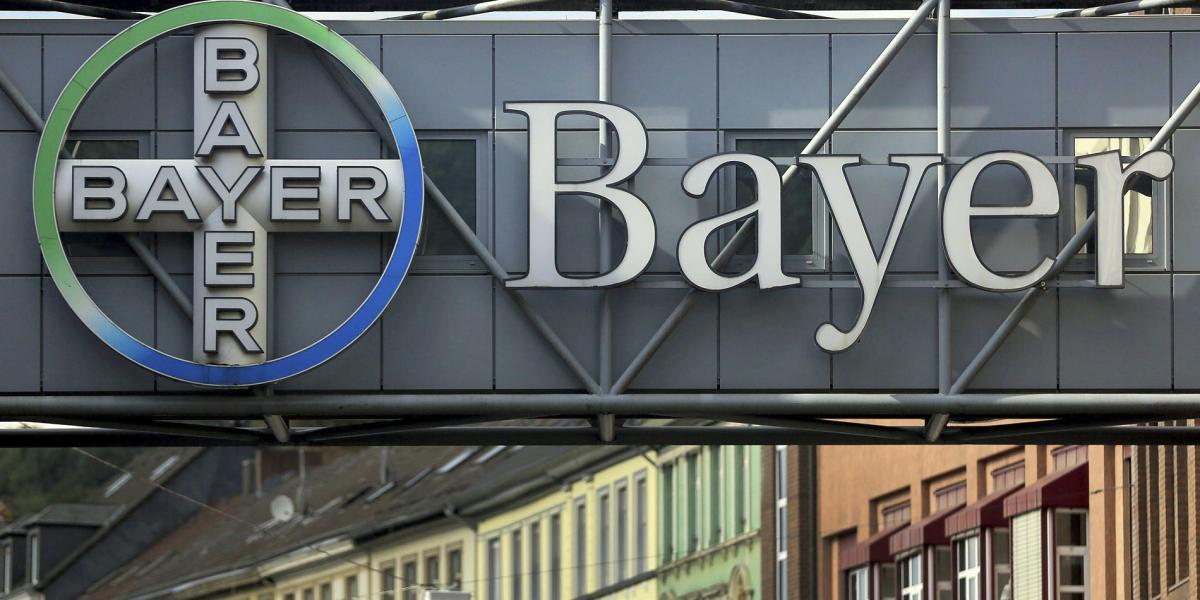 La alemana Bayer adquirió, por 66.000 millones de euros, la multinacional agrícola estadounidense Monsanto.