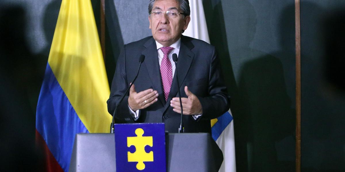 El Fiscal Néstor Humberto Martínez se mostró satisfecho por el curso de la investigación relacionadas con corrupción en la Fiscalía y en la Corte.