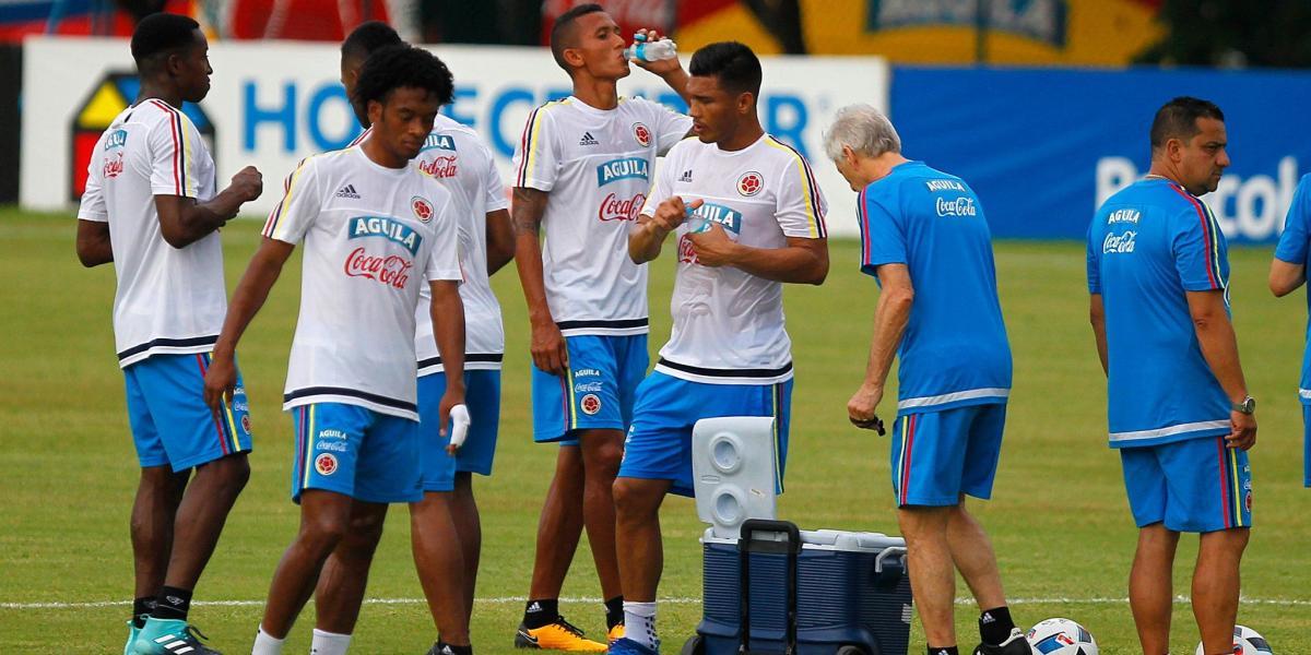 La Selección Colombia preparó en Barranquilla su partido frente a Venezuela, clave para buscar la clasificación al Mundial.