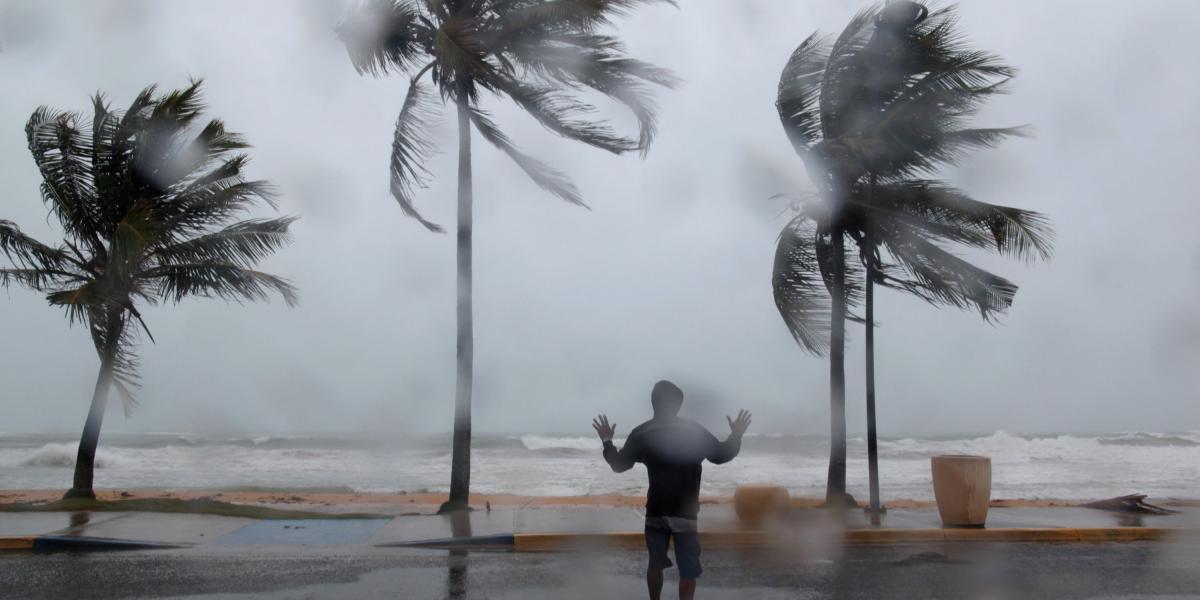 Los fuertes vientos azotaron a Puerto Rico este miércoles.