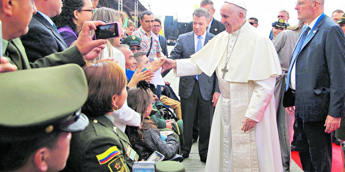 El Papa sorprendió con su saludo a los uniformados que tienen secuelas permanentes de la guerra.