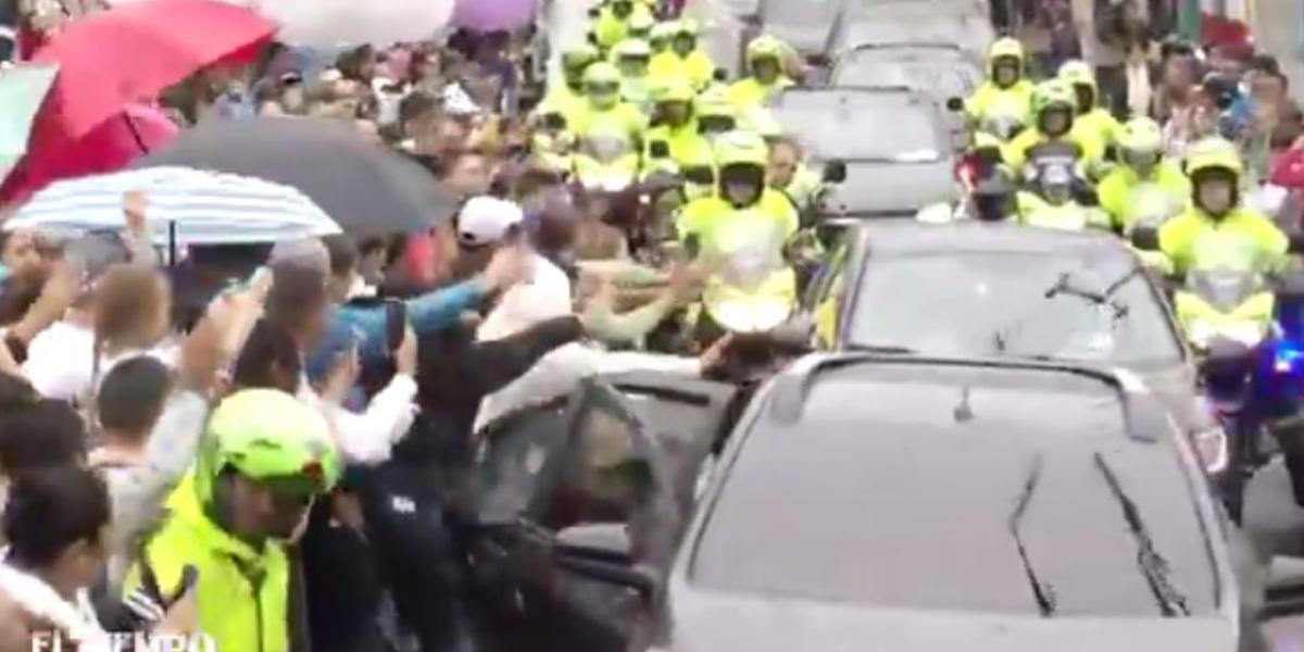 Los feligreses de Medellín que dificultaron el recorrido del Papa