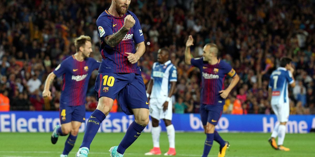 Lionel Messi anotó triplete en el clásico contra el Español.