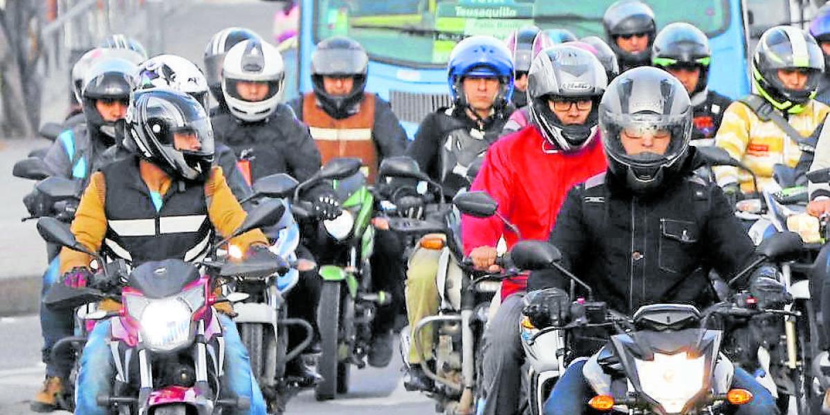 A corte de diciembre del 2016 en Bogotá habían  467.985 motos.