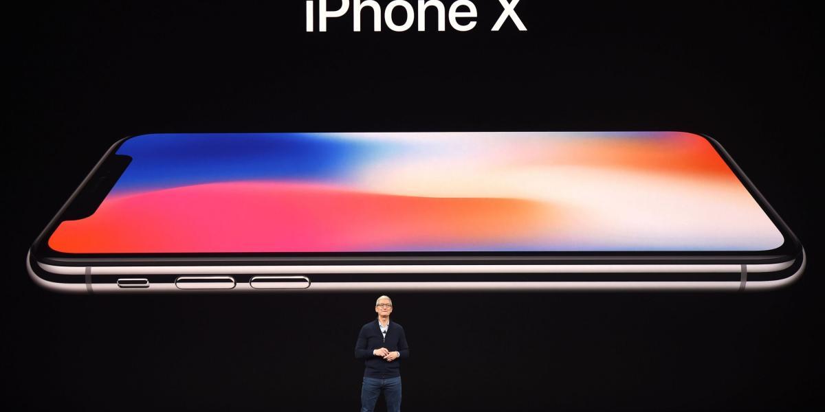 Así luce el nuevo iPhone X, un teléfono que ha sido calificado por la compañía como "la innovación más grande para iPhone desde su primer teléfono".