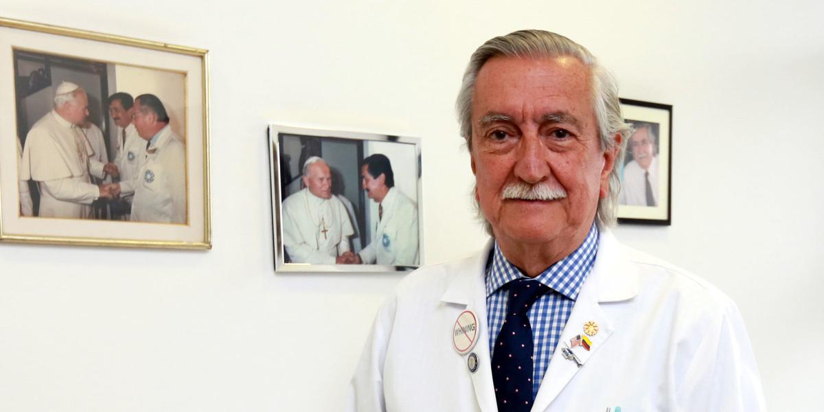 El doctor Holguín trabaja desde hace 35 años en la Fundación Santa Fe.