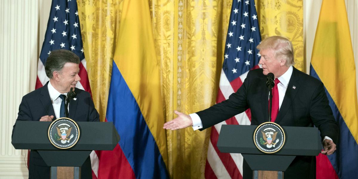Los presidentes de Colombia, Juan Manuel Santos, y de EE. UU. Donald Trump.