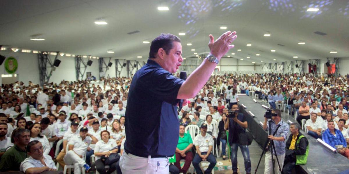 En Expoferias, en Manizales, el candidato presidencial Germán Vargas Lleras hizo su primer acto público de campaña.