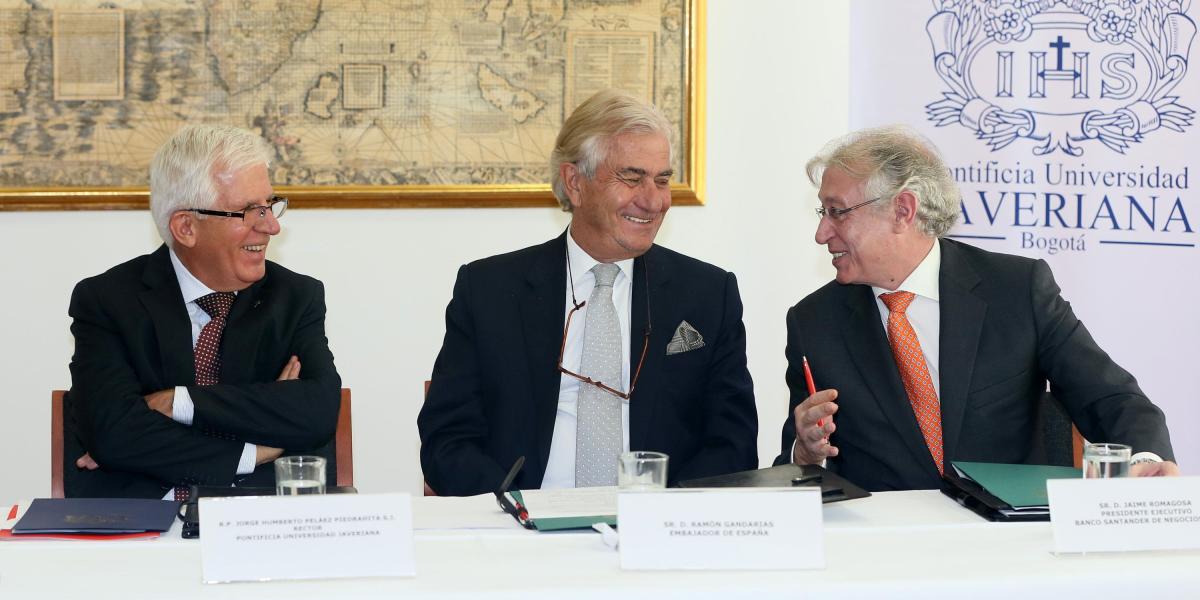 El año pasado se firmaron los acuerdos constitutivos de la Cátedra España.