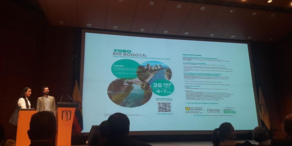 El foro Río Bogotá: : retos, apuestas de planeación y nuevos imaginarios de ciudad se desarrolla en la Universidad de Los Andes.