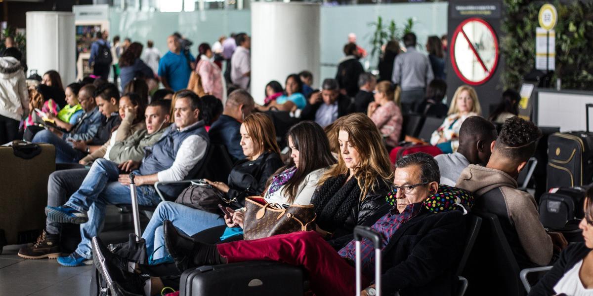 Un fallo en el programa informático de facturación de varias aerolíneas ha causado trastornos y largas esperas en aeropuertos del mundo.