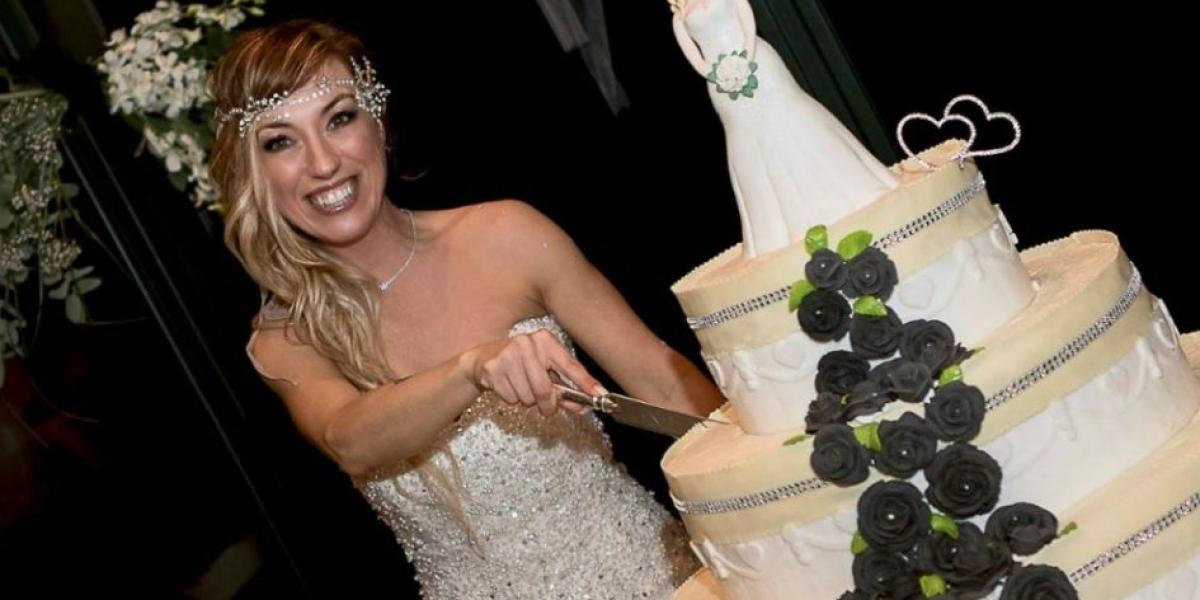 Mujer italiana se casó consigo misma, 'el amor de su vida'  LISTAR