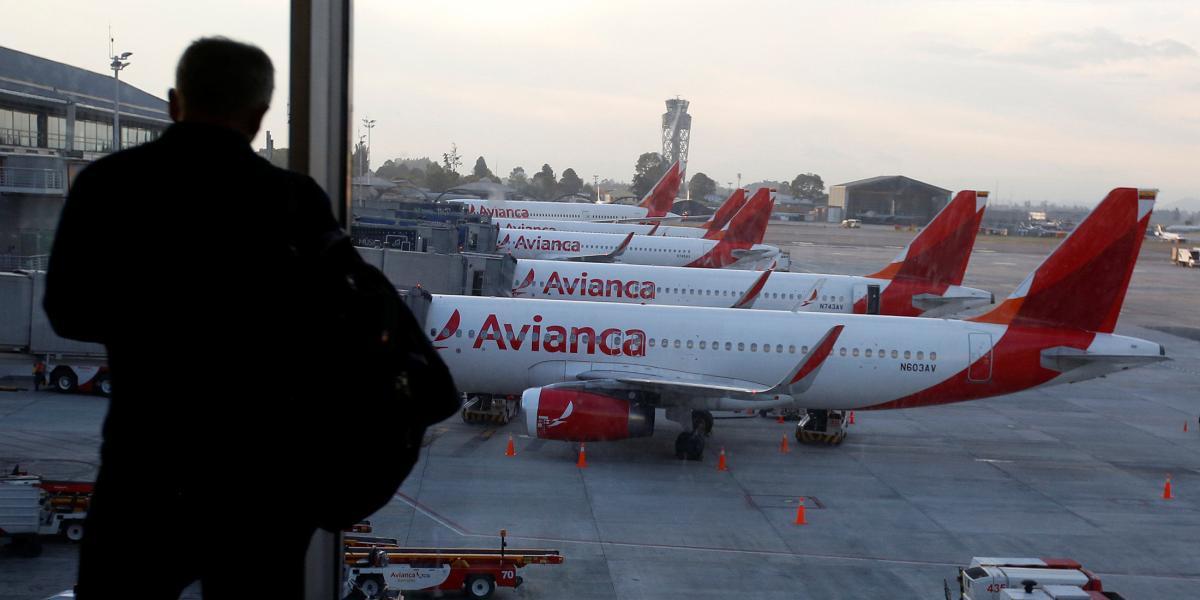 La huelga de Avianca ya completa 10 días y se han visto afectados casi el 50 % de los vuelos de la aerolínea.