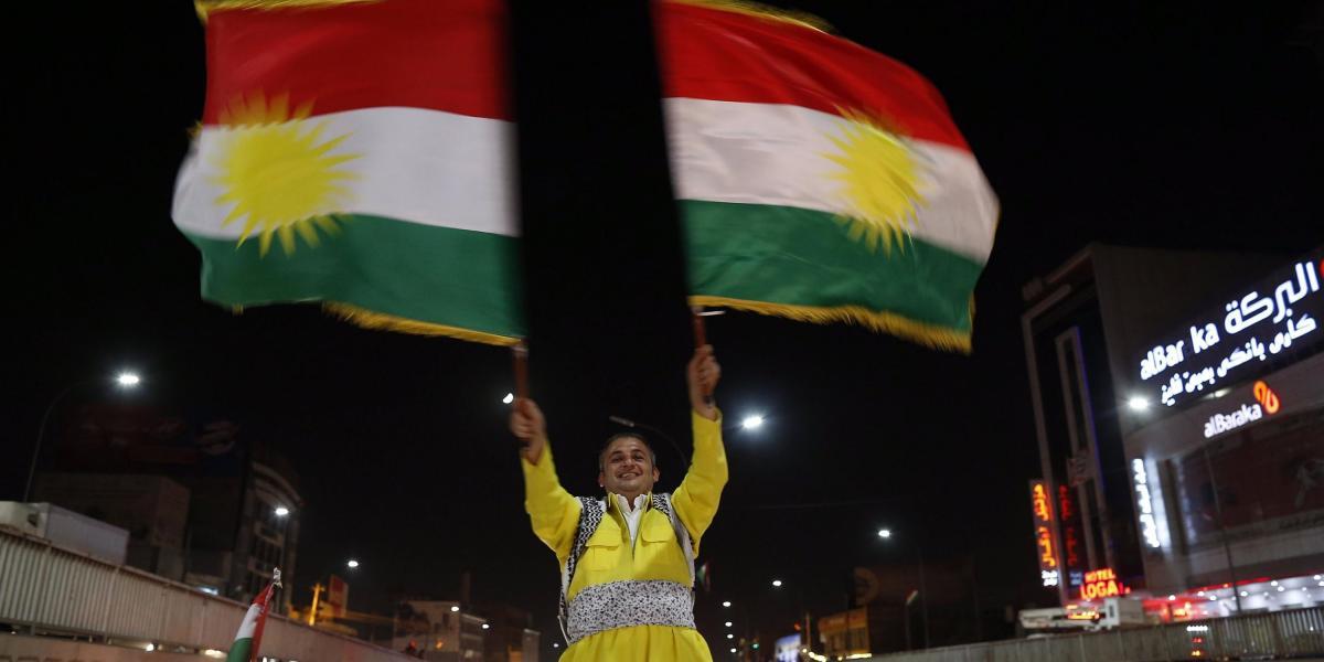 La comunidad kurda celebra tras el anuncio de los resultados del referéndum de la independencia