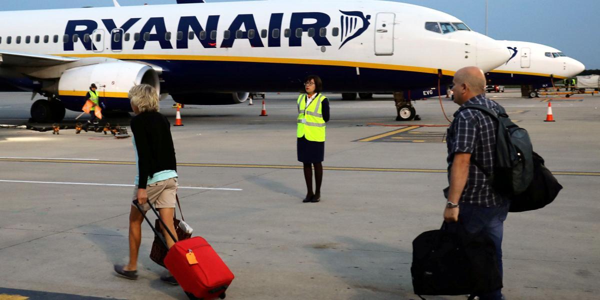 Cancelaciones masivas de vuelos de la aerolínea Ryanair motiva propuesta de reforma de las reglas.