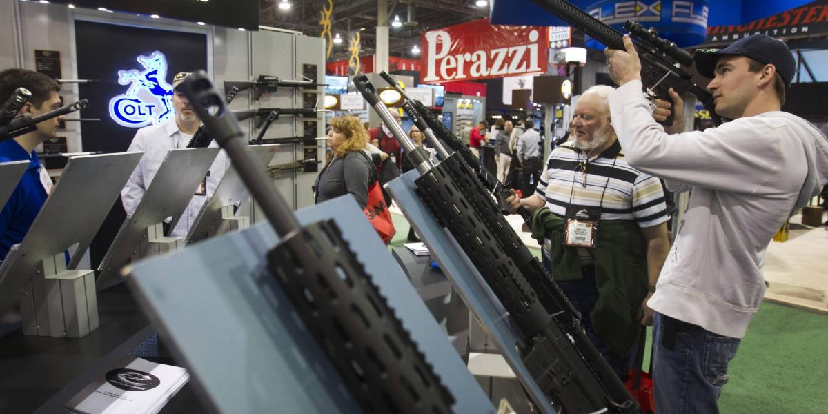 En Estados Unidos es relativamente fácil comprar un arma. Como en esta tienda en Las Vegas.