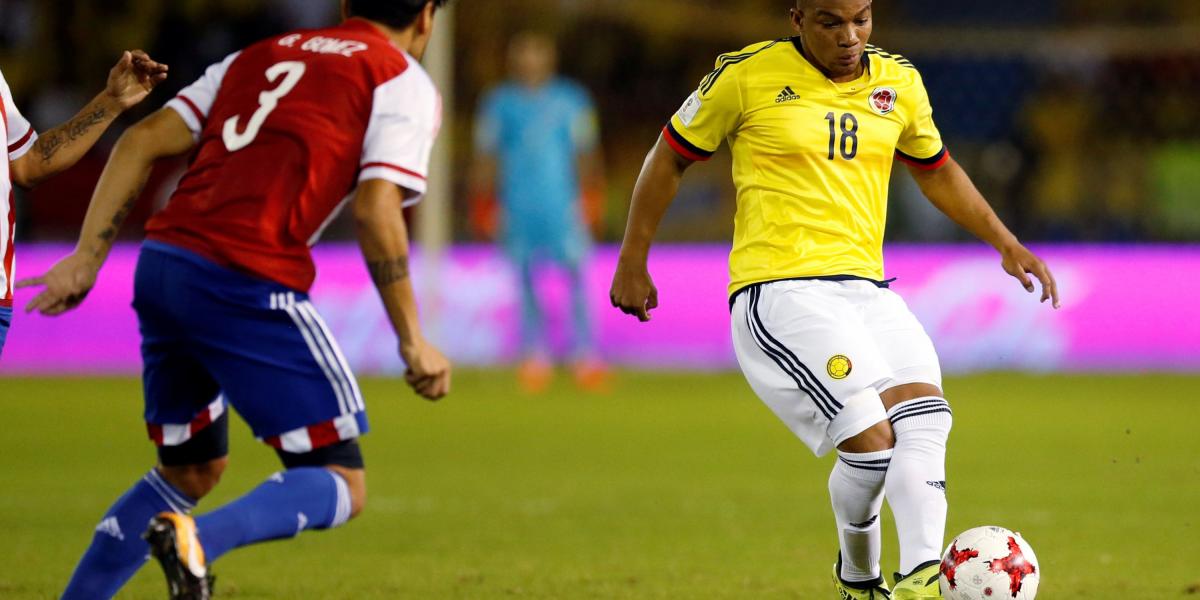 Frank Fabra en el partido entre Colombia vs. Paraguay.