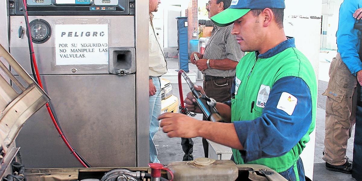 Las estaciones de servicio de gas natural vehicular del norte de la ciudad están en riesgo de no prestar el servicio por un daño en el gasoducto que proviene de Chiquinquirá.