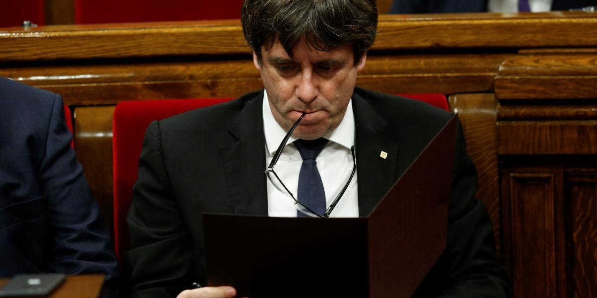 Puigdemont dejó abiertas las puertas al diálogo, pero se ratificó en la intención de Cataluña de ser un Estado independiente.