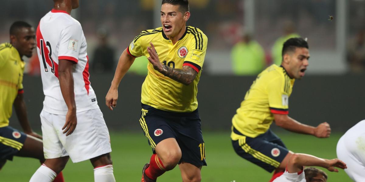 Al minuto 55, el colombiano James Rodriguez se viste de héroe, remató al arco luego de que Falcao le dejara el balón en el área, Colombia se va arriba en el marcador 0-1.