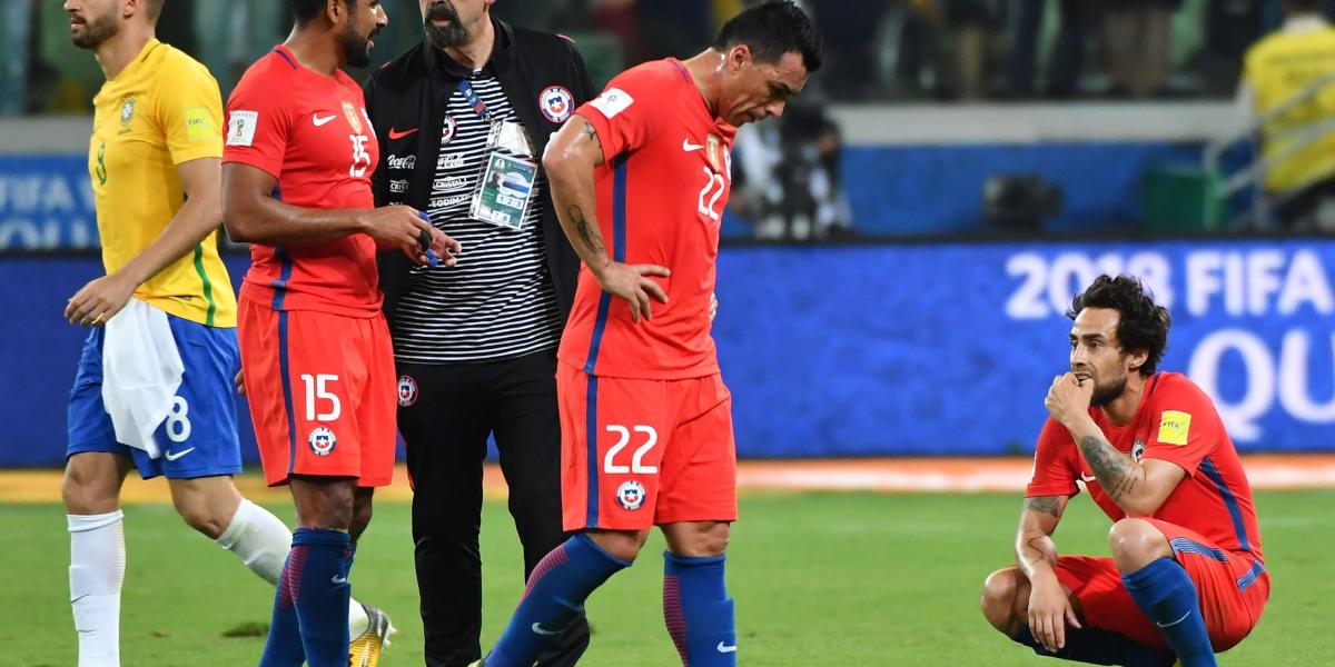 La Selección de Chile no pudo concretar su paso al Mundial, perdieron 3-0 contra Brasil.