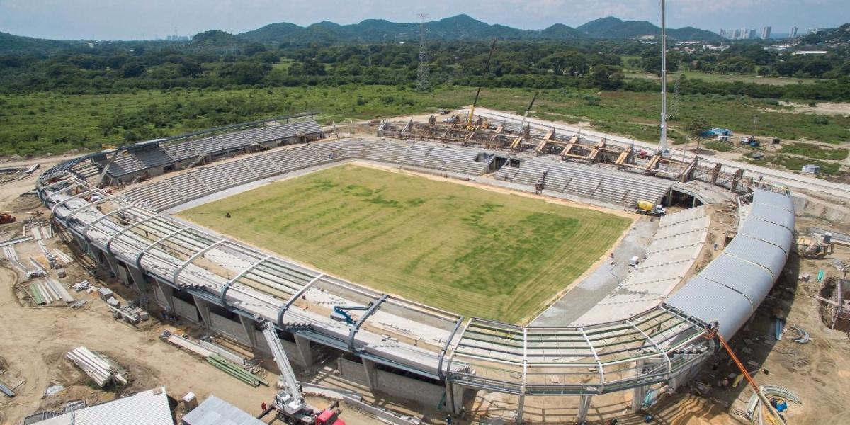 El estadio de fútbol, donde se harán las ceremonias de inauguración y clausura, está en un 72 por ciento de avance.