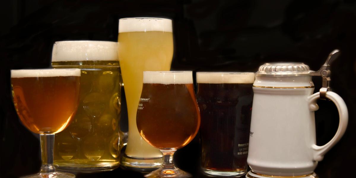 Los primeros recipientes utilizados para el consumo de cerveza eran objetos naturales como caracoles, cuernos y calabazas.