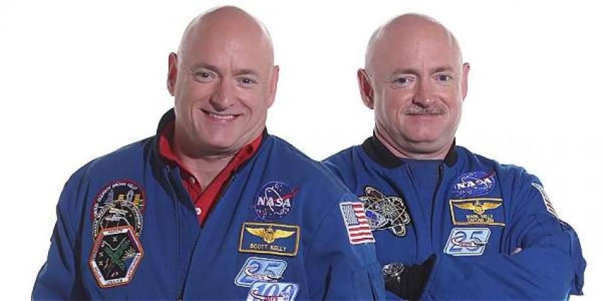 Scott Kelly, sin bigote, duró 340 días en la Estación Espacial Internacional y su hermano Mark se quedó en la Tierra como parte del experimento.