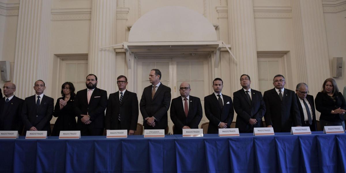 Magistrados venezolanos participaron en la instalación del Tribunal Supremo opositor, el viernes 13 de octubre de 2017, en la sede de la Organización de los Estados Americanos (OEA), en Washington, DC (EE.UU.)