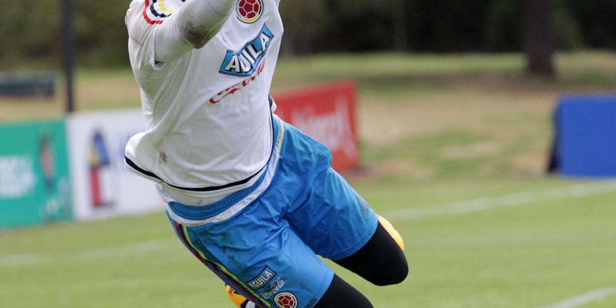 El arquero Cristian Bonilla, de La Equidad, es uno de los arqueros que han hecho el ciclo en la selecciones Colombia.