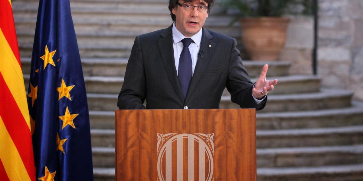 Fotografia facilitada por la Generalitat de Cataluña del presidente cesado, Carles Puigdemont, durante su comparencia este sábado 28 de octubre.