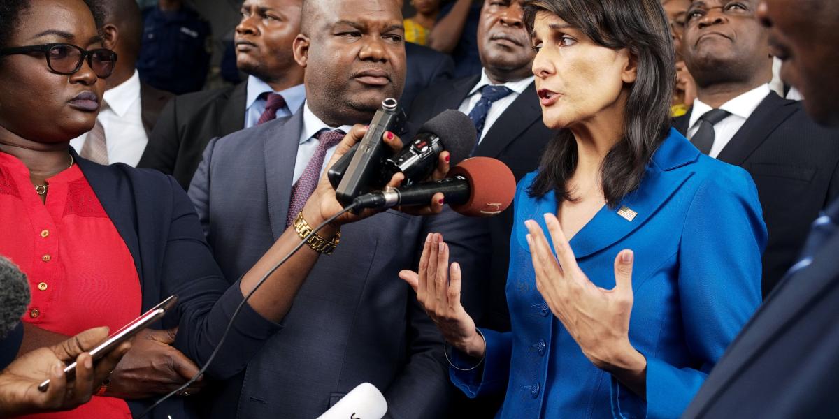 La embajadora estadounidense ante la ONU, Nikki Haley, aseguró que EE. UU. defenderá sus principios "incluso si tiene que hacerlo en solitario".