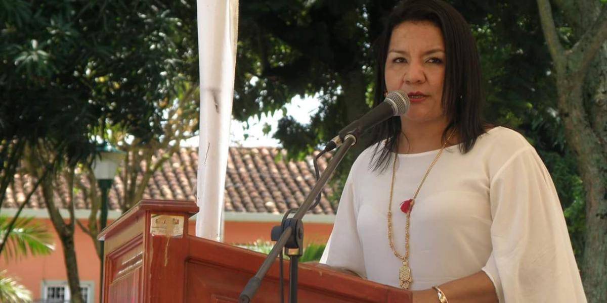 Sofía Medina, alcaldesa de Galán (Santander), es señalada de organizar eventos políticos en apoyo a militantes del partido Cambio Radical.