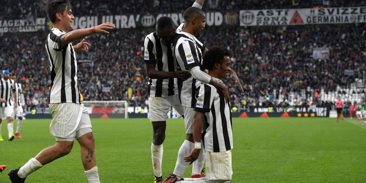 Juan Guillermo Cuadrado anotó el gol de la victoria para Juventus.